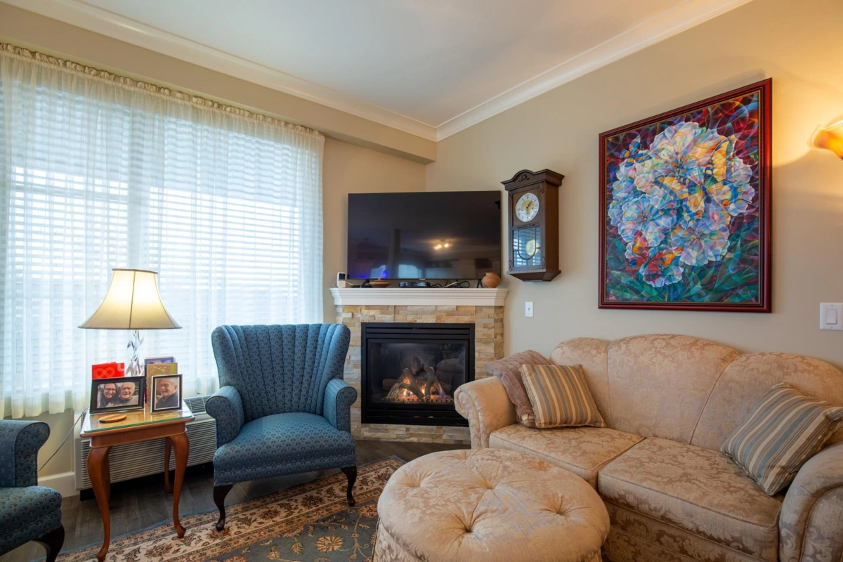 Primary Bathroom Photo of 203 45750 Keith Wilson Road, Chilliwack, BC