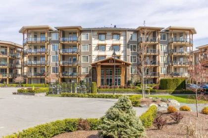 203 45750 Keith Wilson Road, Chilliwack, BC, Chilliwack — Apartment/Condo for sale