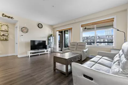 Breakfast Nook Photo of 408 8561 203a Street, Langley, BC