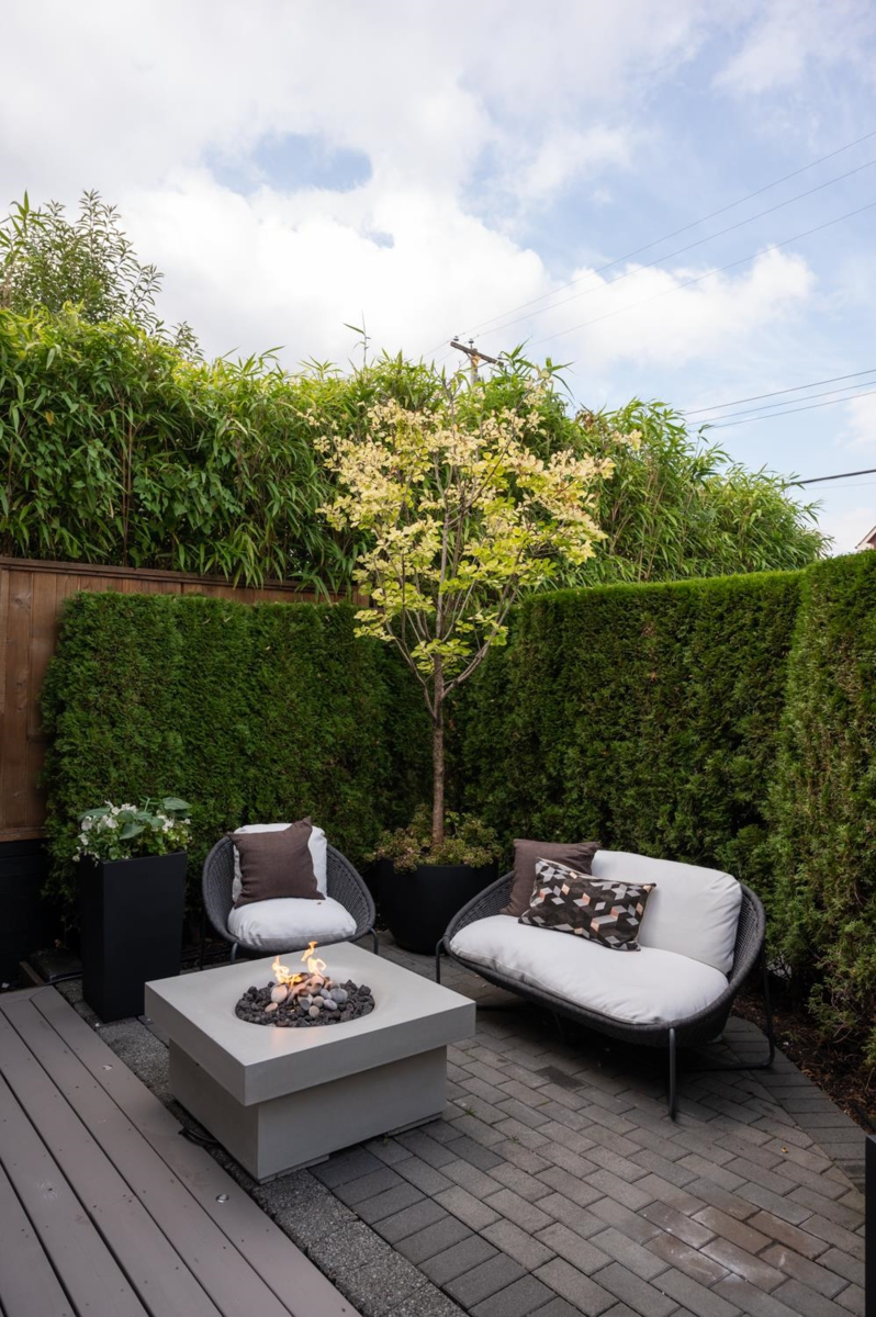 Backyard Photo of 723 Union Street, Vancouver, BC