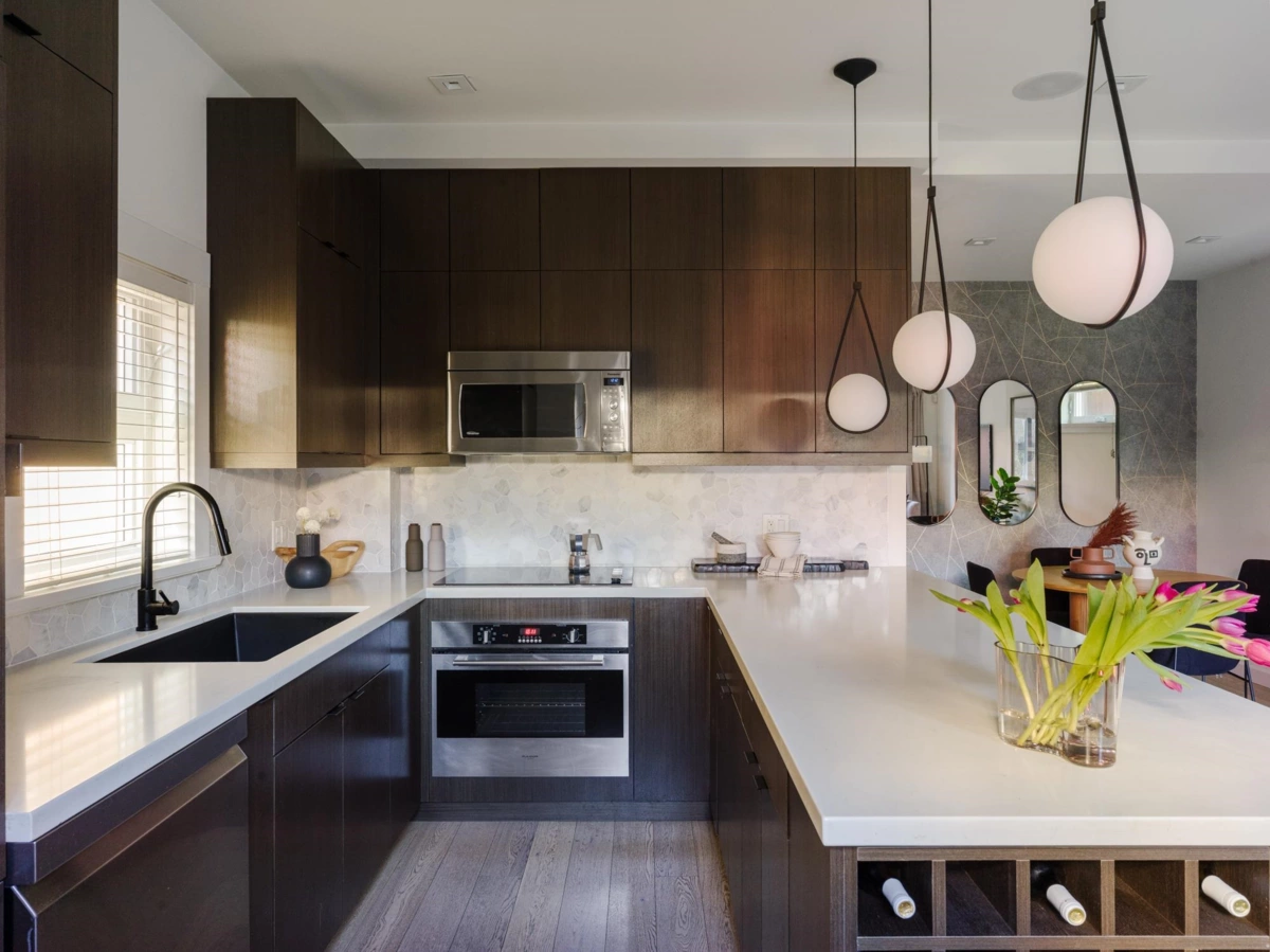 Breakfast Nook Photo of 723 Union Street, Vancouver, BC