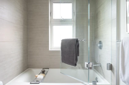 Powder Room Photo of 723 Union Street, Vancouver, BC