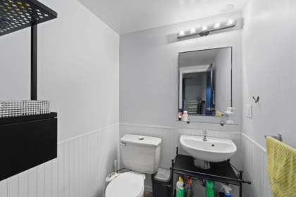 Mudroom Photo of 304 720 Eighth Avenue, New Westminster, BC