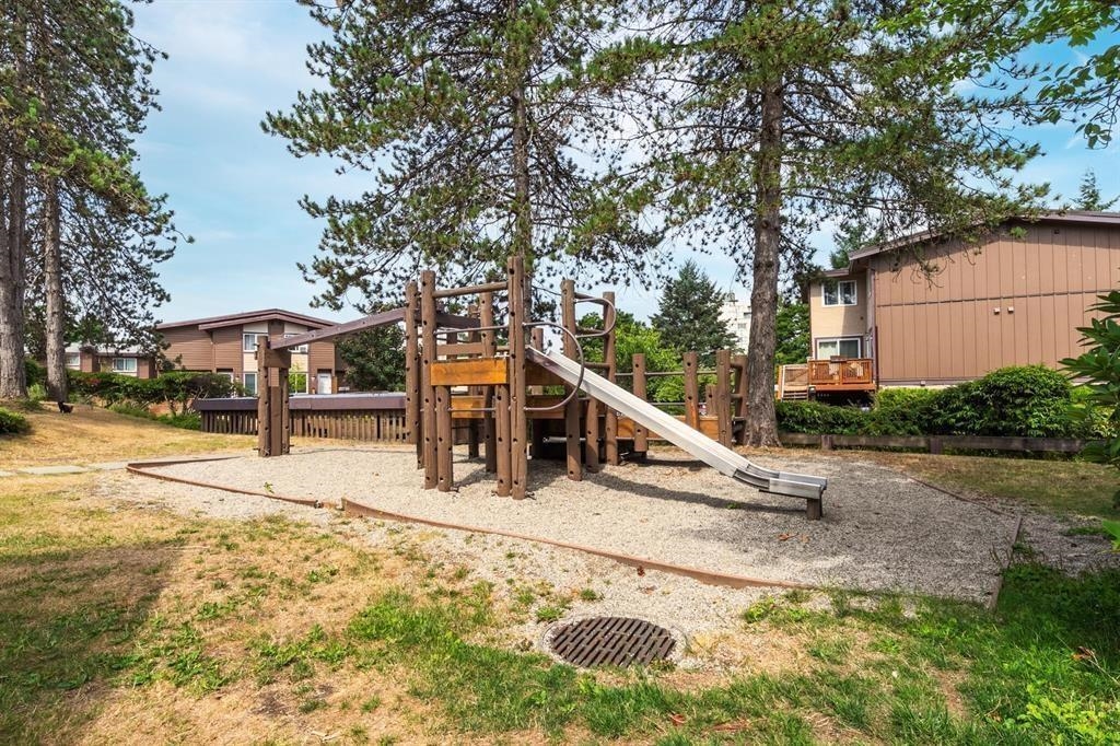 Bedroom 4 Photo of 5 313 Highland Way, Port Moody, BC