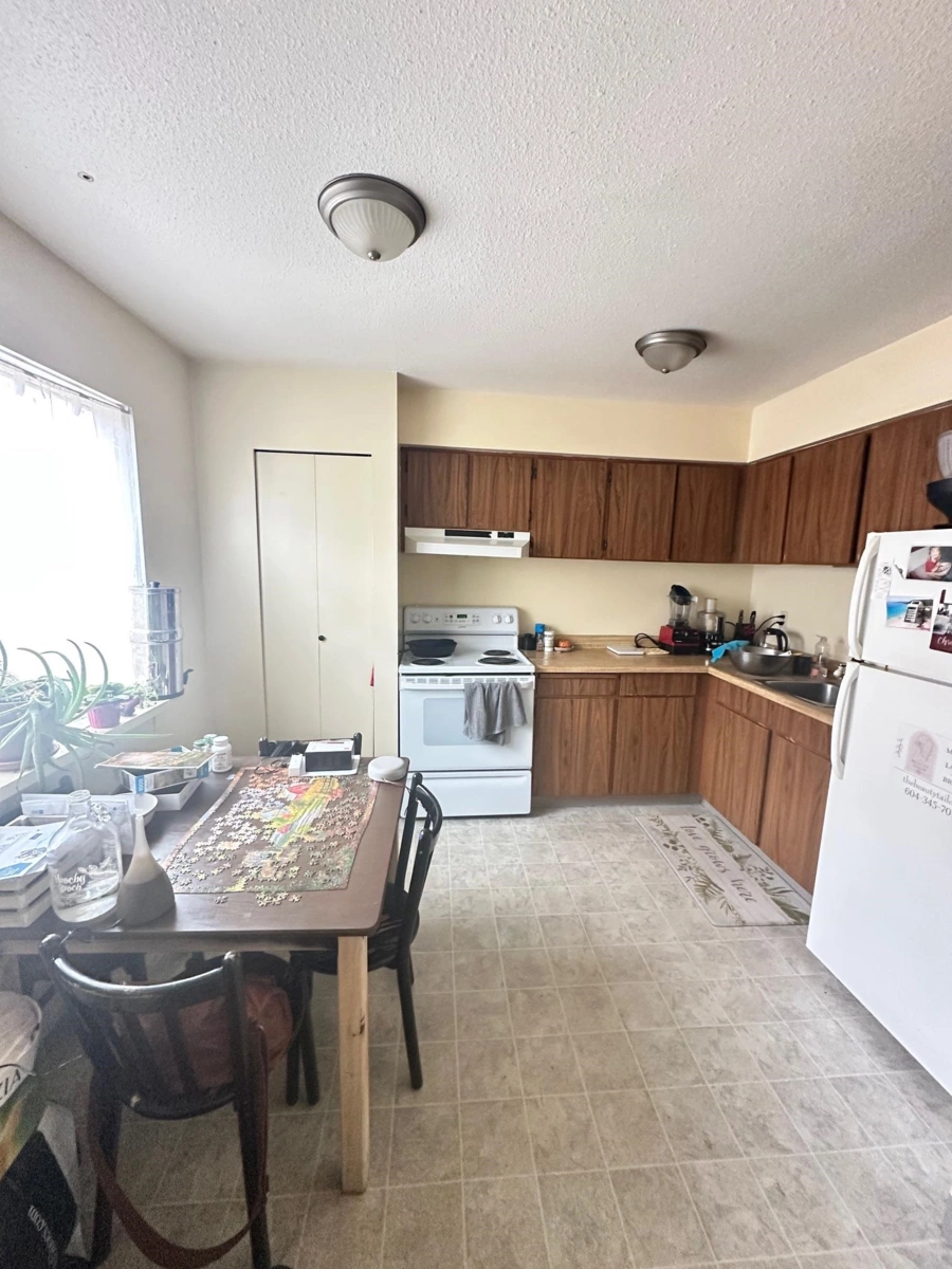 Dining Area Photo of 5 313 Highland Way, Port Moody, BC