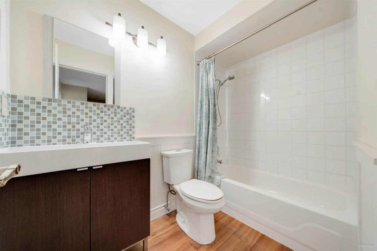 Backyard Photo of 9666 Ashwood Drive, Richmond, BC