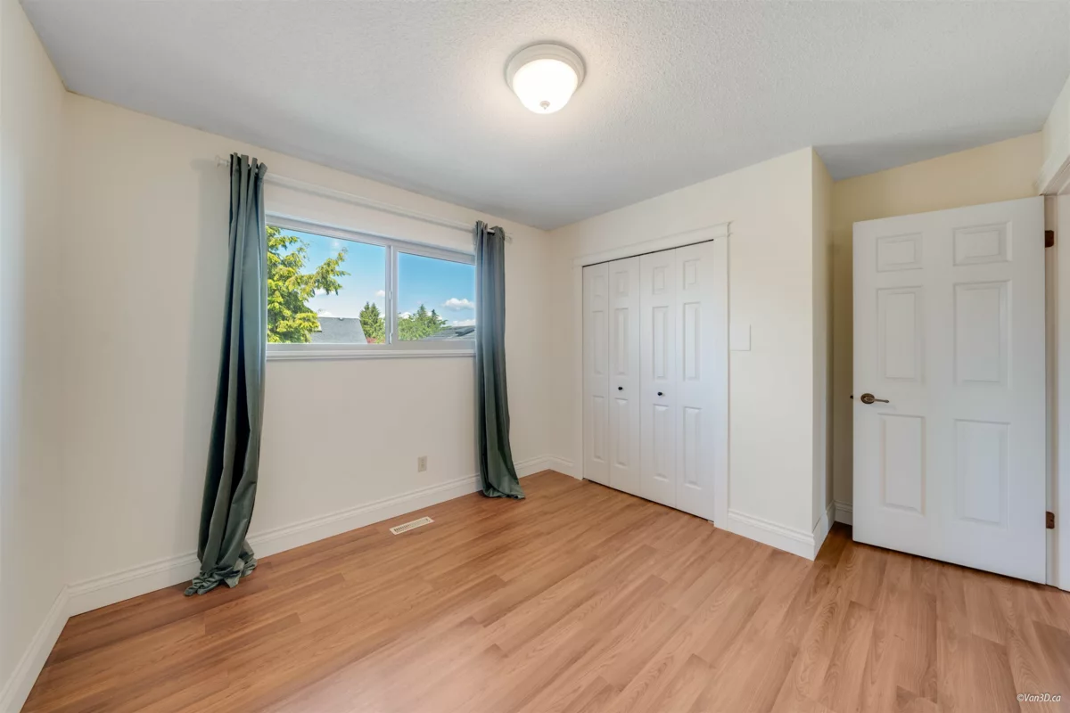 Garage Interior Photo of 9666 Ashwood Drive, Richmond, BC