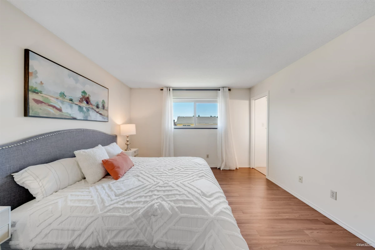 Mudroom Photo of 9666 Ashwood Drive, Richmond, BC