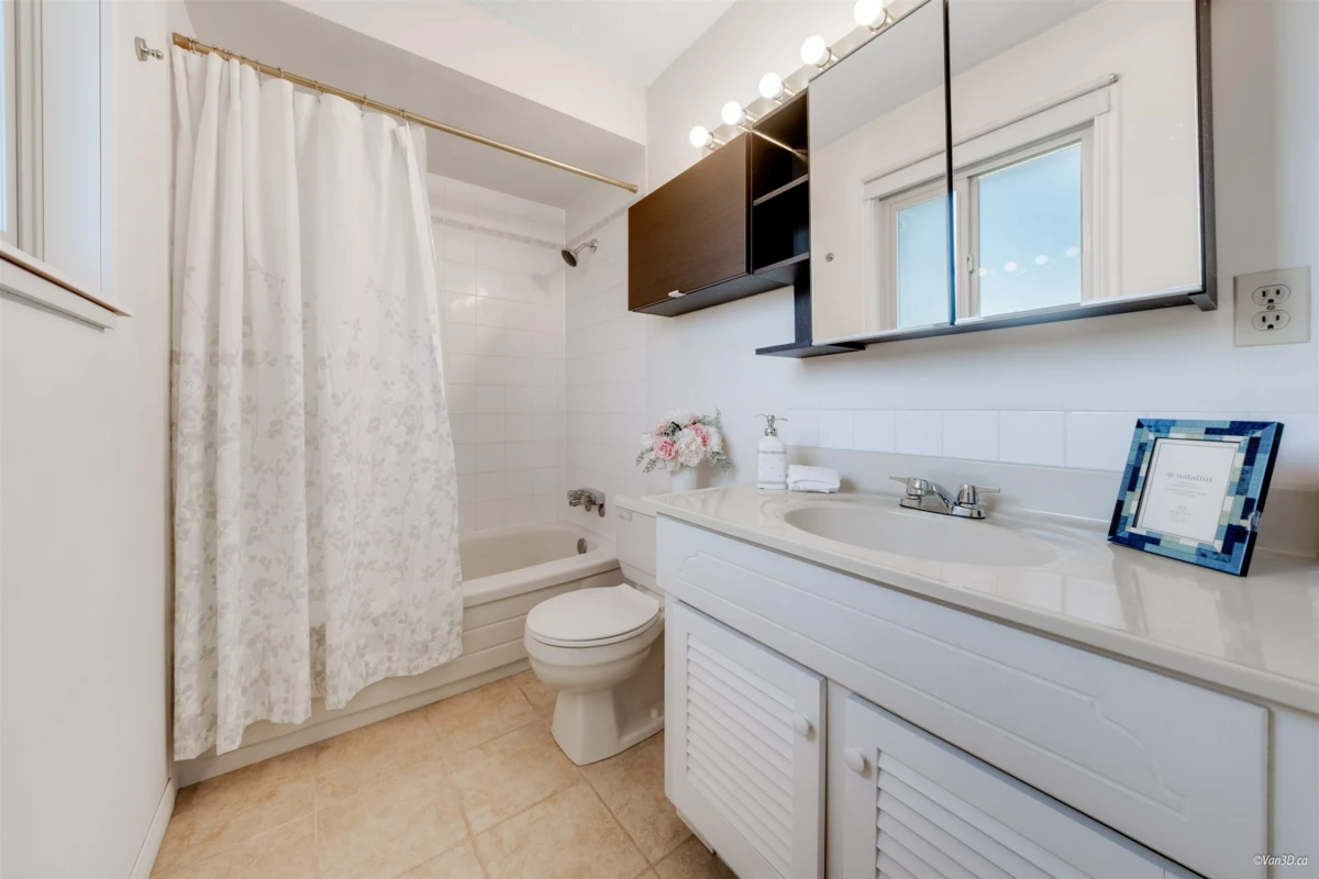 Outdoor Deck Photo of 9666 Ashwood Drive, Richmond, BC