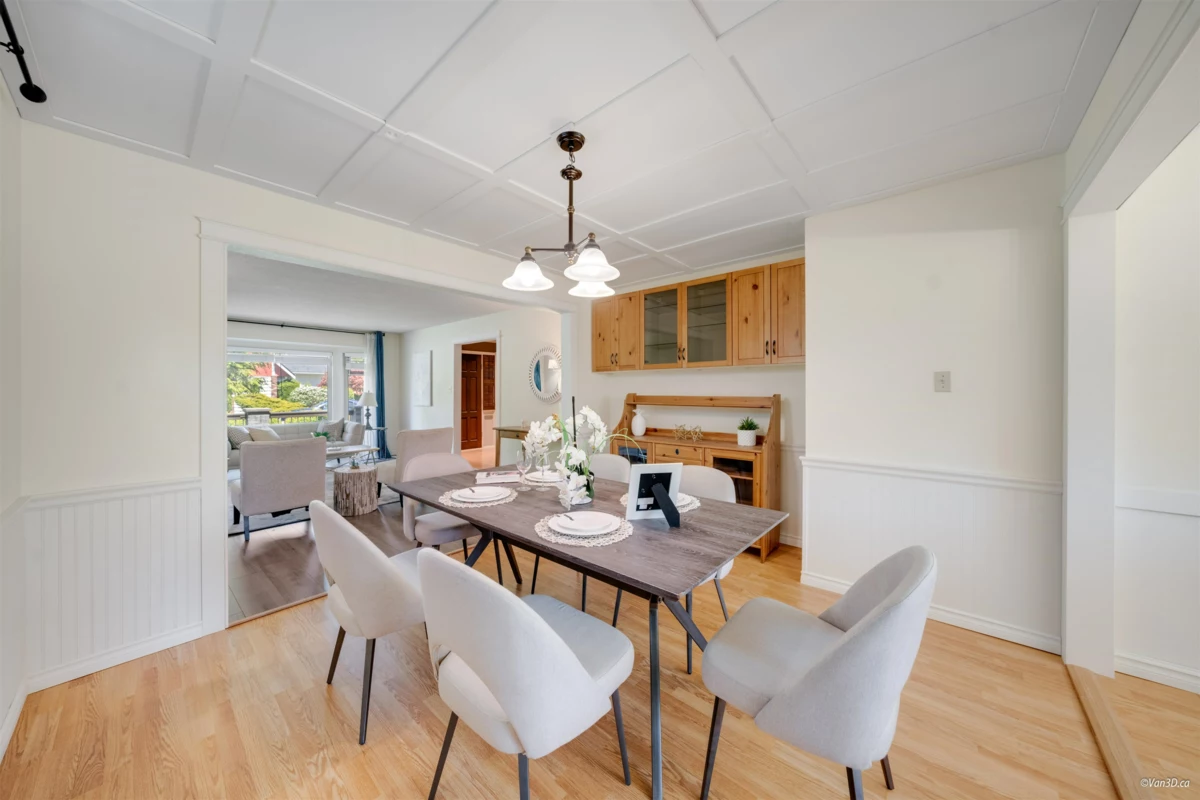 Primary Bathroom Photo of 9666 Ashwood Drive, Richmond, BC