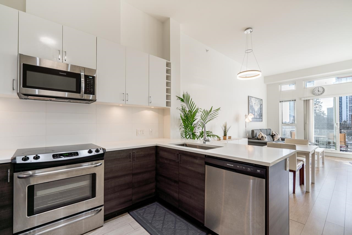 Bedroom 2 Photo of 401 13919 Fraser Highway, Surrey, BC