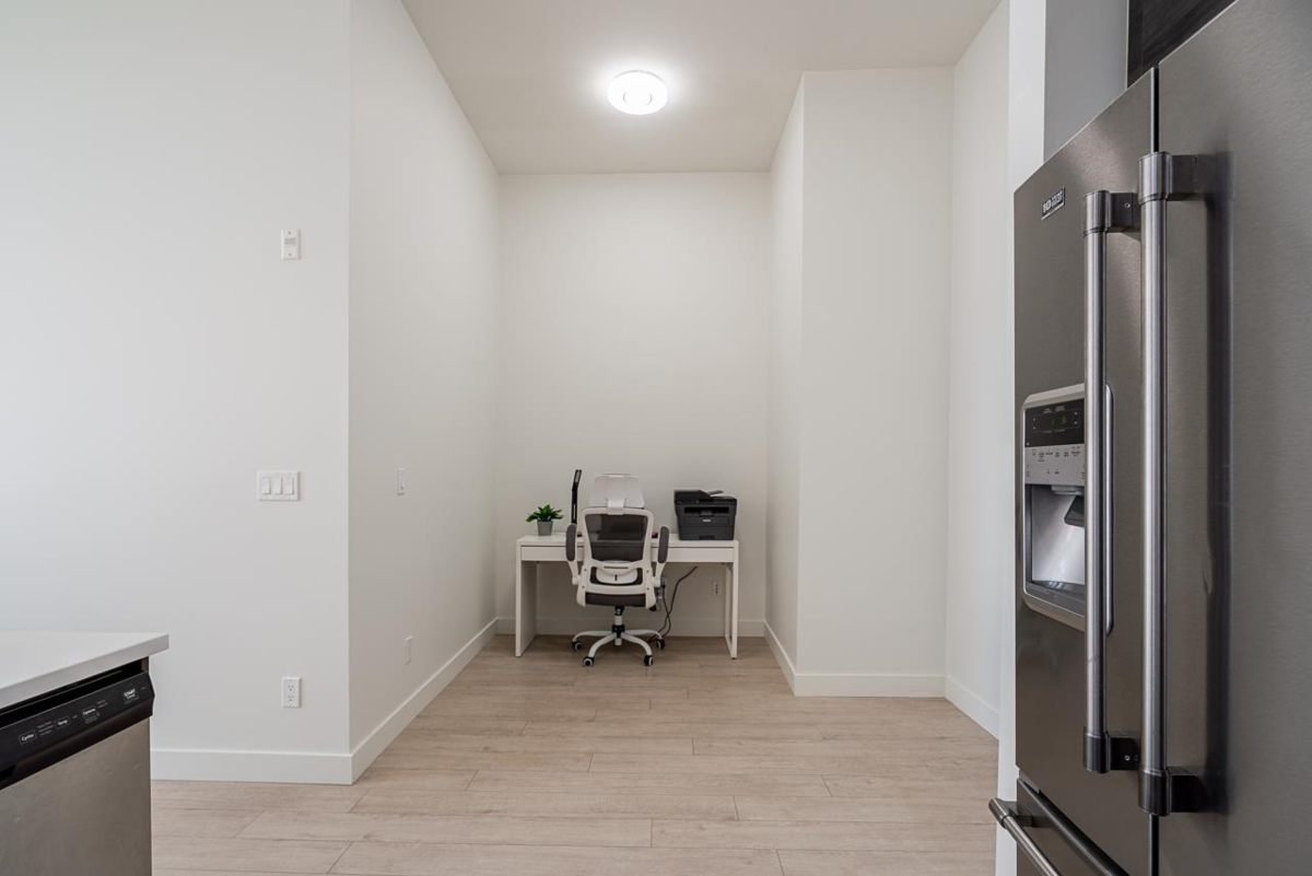 Bedroom 3 Photo of 401 13919 Fraser Highway, Surrey, BC