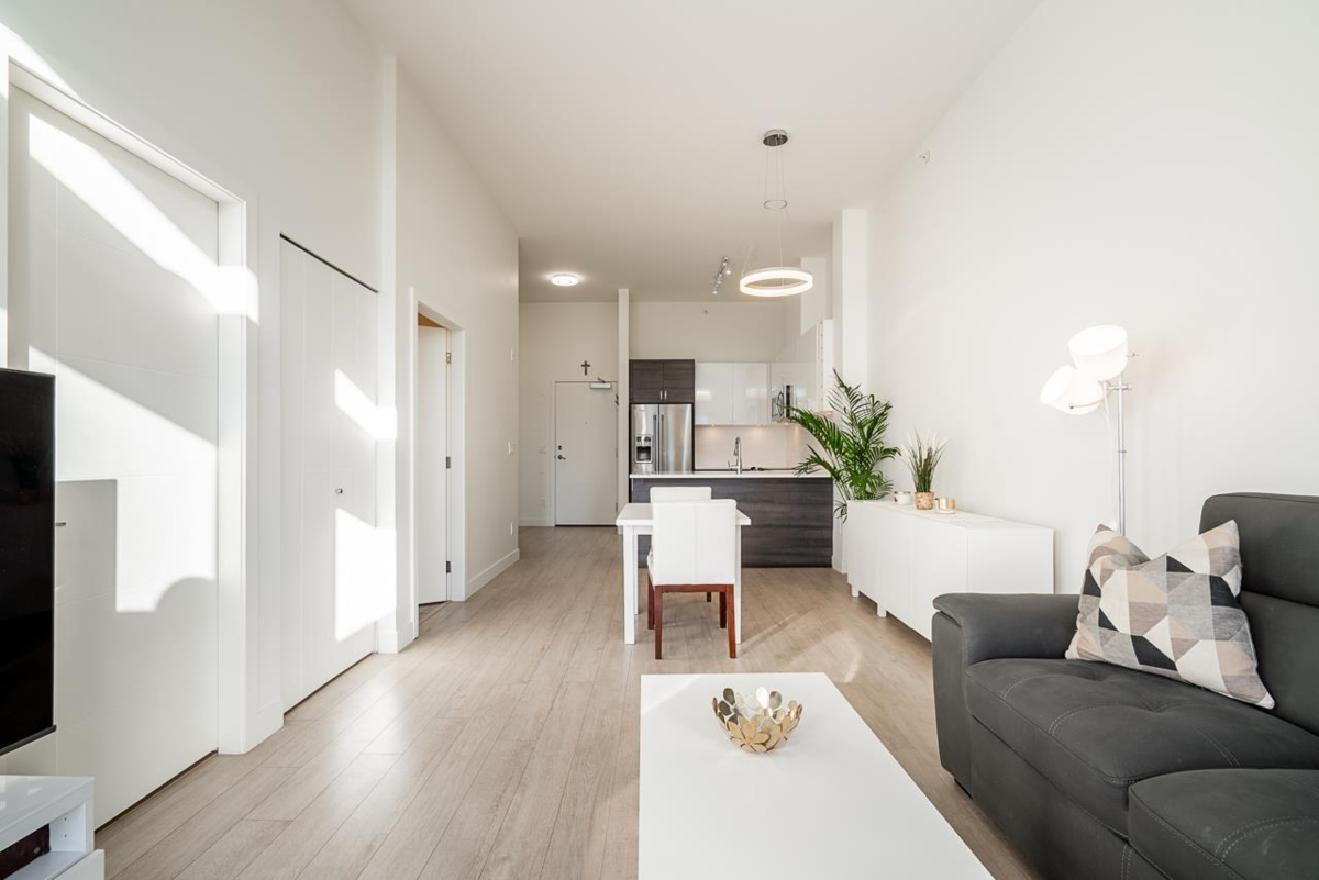 Family Room Photo of 401 13919 Fraser Highway, Surrey, BC