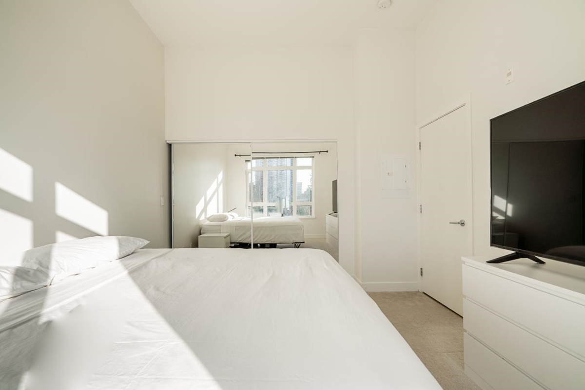 Office / Den Photo of 401 13919 Fraser Highway, Surrey, BC