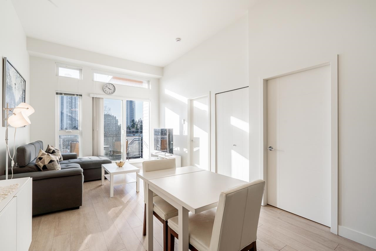 Pantry Photo of 401 13919 Fraser Highway, Surrey, BC