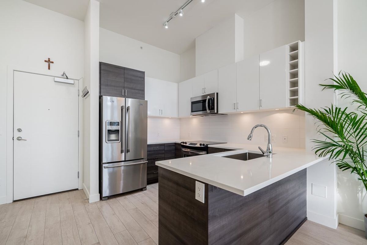 Primary Bedroom Photo of 401 13919 Fraser Highway, Surrey, BC