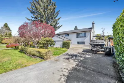 Hot Tub / Spa Photo of 10580 Seaham Crescent, Richmond, BC