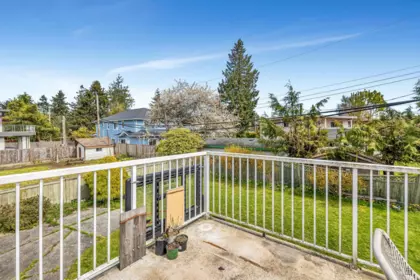 Mudroom Photo of 10580 Seaham Crescent, Richmond, BC