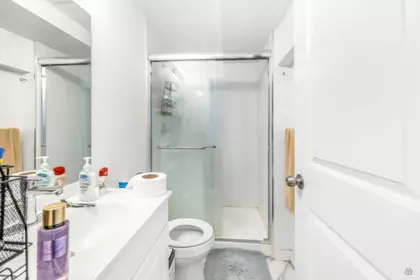 Primary Bathroom Photo of 10580 Seaham Crescent, Richmond, BC