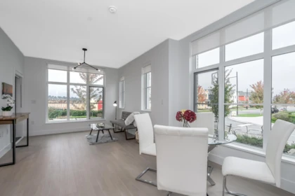102 320 Ridge Street, Delta, BC, Delta — Apartment/Condo for sale