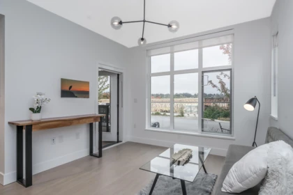 102 320 Ridge Street, Delta, BC, Delta — Apartment/Condo for sale
