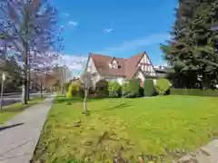 595 W 28th Avenue, Vancouver, BC