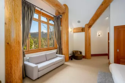 Garden / Landscaping Photo of 7425 Treetop Lane, Whistler, BC