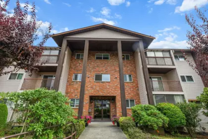 303 32910 Amicus Place, Abbotsford, BC, Abbotsford — Apartment/Condo for sale