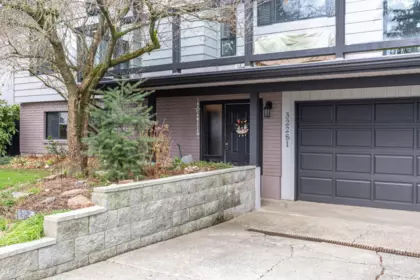 32281 Adair Avenue, Abbotsford, BC, Abbotsford — Single Family Residence for sale