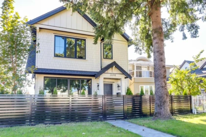2698 E 5th Avenue, Vancouver, BC, Vancouver — Half Duplex for sale
