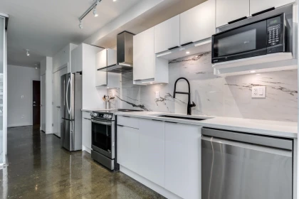 Kitchen Island Photo of 714 221 Union Street, Vancouver, BC