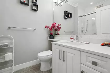 Hallway Photo of 15648 82 Avenue, Surrey, BC