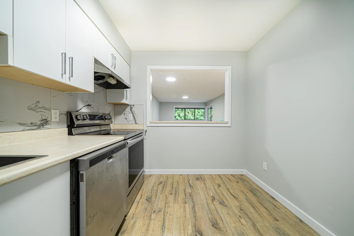 Dining Area Photo of 308 1561 Vidal Street, White Rock, BC