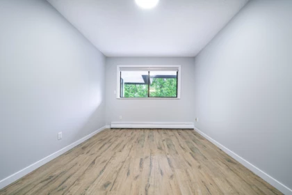 Bedroom 4 Photo of 308 1561 Vidal Street, White Rock, BC