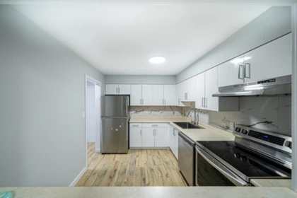 Kitchen Photo of 308 1561 Vidal Street, White Rock, BC