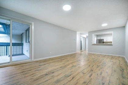 Primary Bedroom Photo of 308 1561 Vidal Street, White Rock, BC