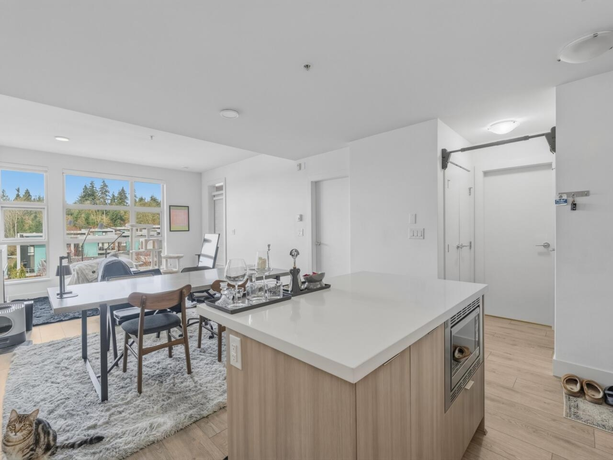 Dining Area Photo of 404 3602 Aldercrest Drive, North Vancouver, BC