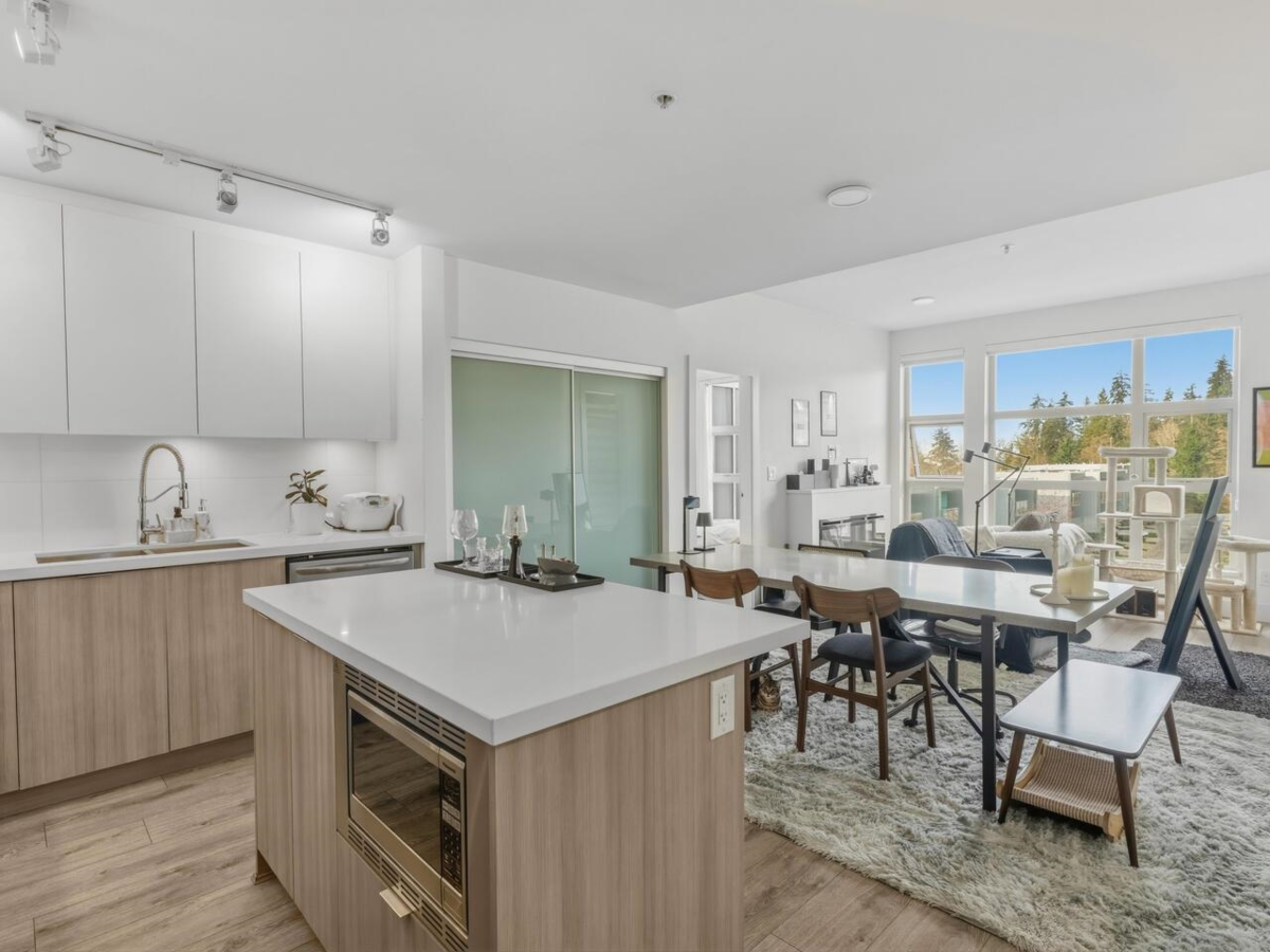 Family Room Photo of 404 3602 Aldercrest Drive, North Vancouver, BC