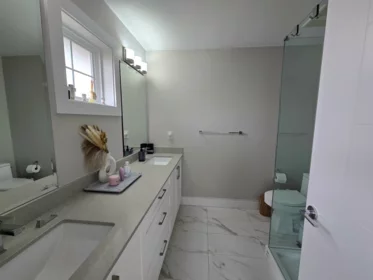Primary Bathroom Photo of 65 19501 74 Avenue, Surrey, BC