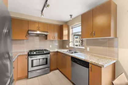 310 9288 Odlin Road, Richmond, BC, Richmond — Apartment/Condo for sale