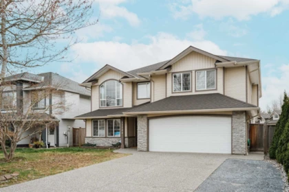 11706 Glenhurst Street, Maple Ridge, BC, Maple Ridge — Single Family Residence for sale