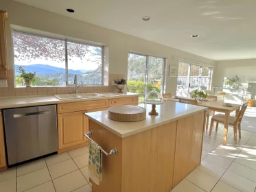 5436 Westhaven Place, West Vancouver, BC, West Vancouver — Single Family Residence for sale