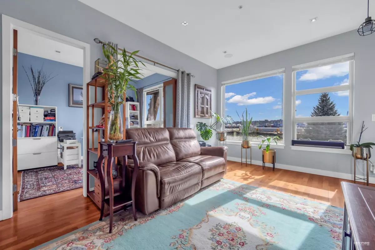 Family Room Photo of 307 240 Salter Street, New Westminster, BC