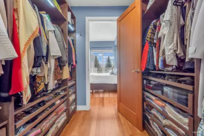 Entry Foyer Photo of 307 240 Salter Street, New Westminster, BC