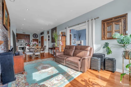 Kitchen Island Photo of 307 240 Salter Street, New Westminster, BC