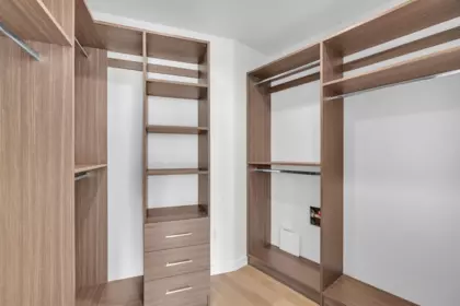 Mudroom Photo of 403 3963 Uplands Way, West Vancouver, BC