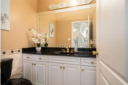 Laundry Room Photo of 10684 Aintree Place, Richmond, BC