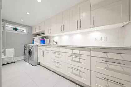 Hot Tub / Spa Photo of 5790 Alma Street, Vancouver, BC