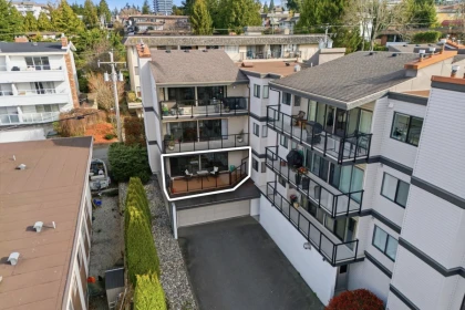 Backyard Photo of 105 15041 Prospect Avenue, White Rock, BC