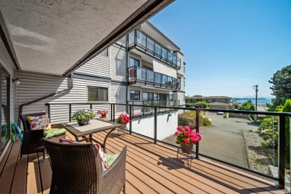 Outdoor Deck Photo of 105 15041 Prospect Avenue, White Rock, BC
